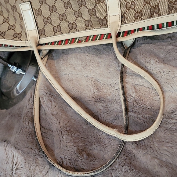 GUCCI BRITT  Signature GG  Tote Purse handbag - Picture 13 of 16